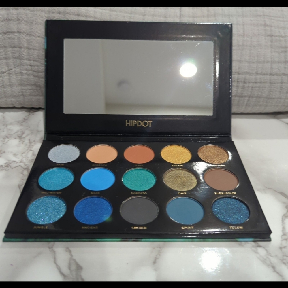 Hipdot Cenote Eyeshadow Palette